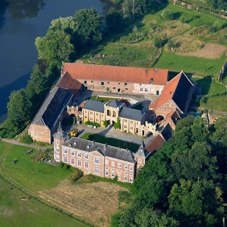 Kasteel Nieuwenhoven Apartamento Sint-Truiden Exterior foto