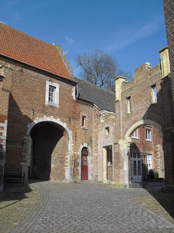 Kasteel Nieuwenhoven Apartamento Sint-Truiden Exterior foto